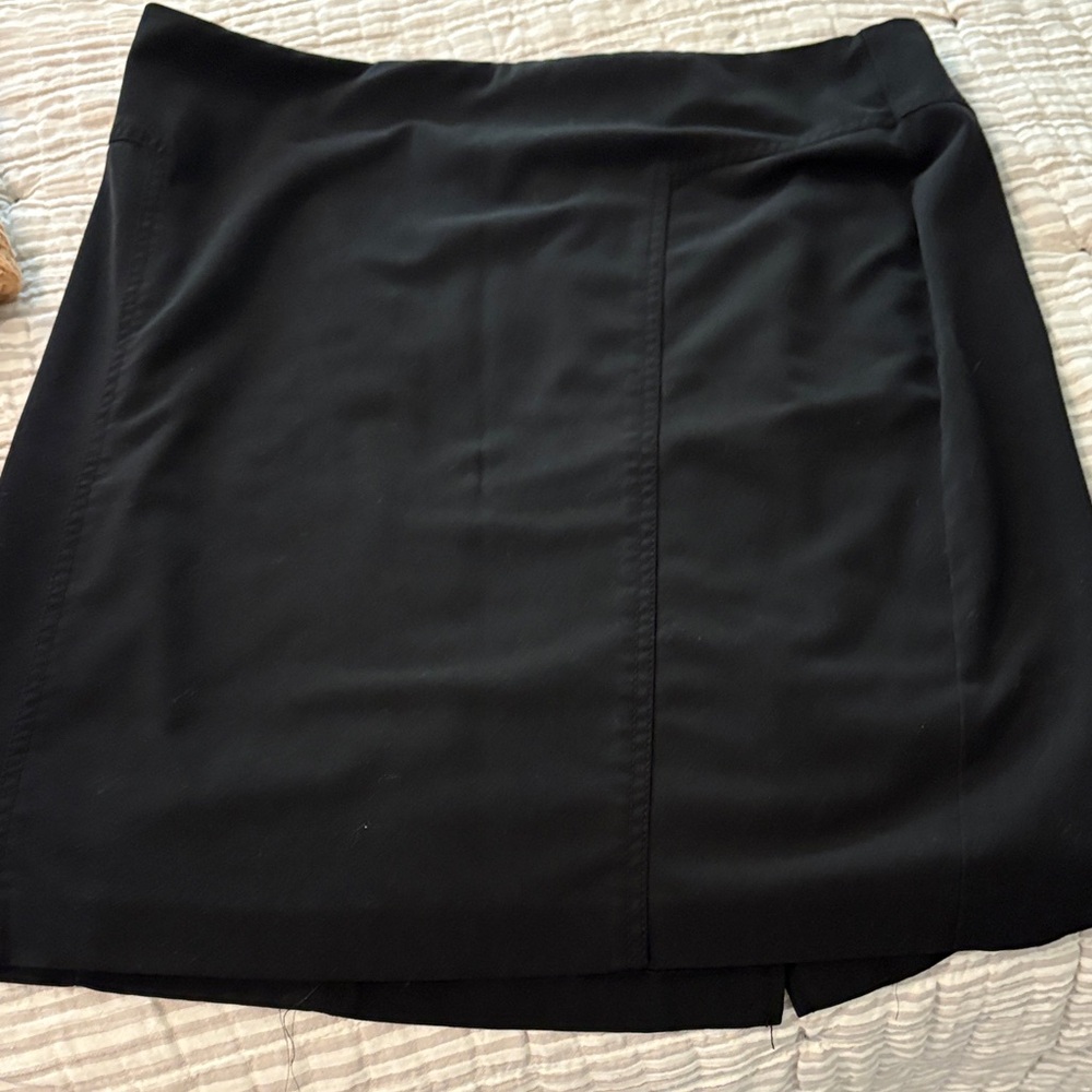 New York & Company Classic Black Mini Skirt